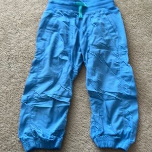 Ivivva girls capri pants